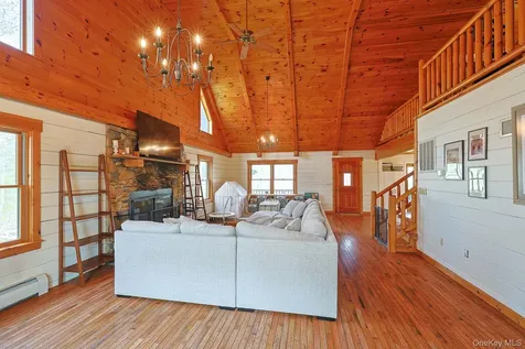 412 Pine Grove Road Smallwood NY 12778