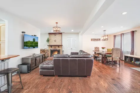 50 Meadow Sweet Road Cortlandt Manor NY 10567