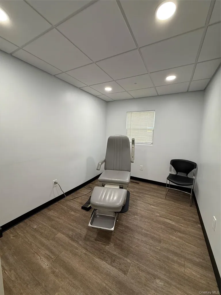 976 Roanoke Avenue Riverhead NY 11901