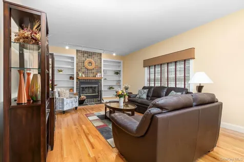8 Rose Lane Brewster NY 10509
