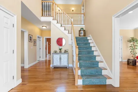 8 Rose Lane Brewster NY 10509