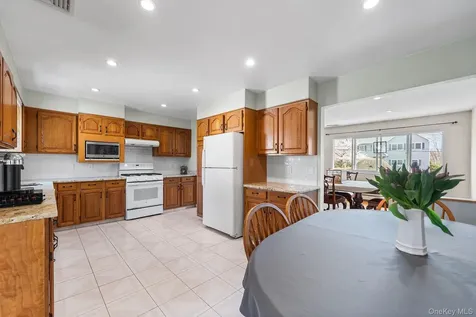 3453 Flanders Drive Yorktown Heights NY 10598