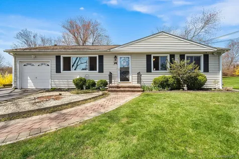 3453 Flanders Drive Yorktown Heights NY 10598