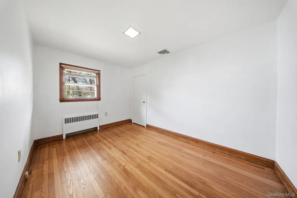 11 5th Avenue Newburgh NY 12550