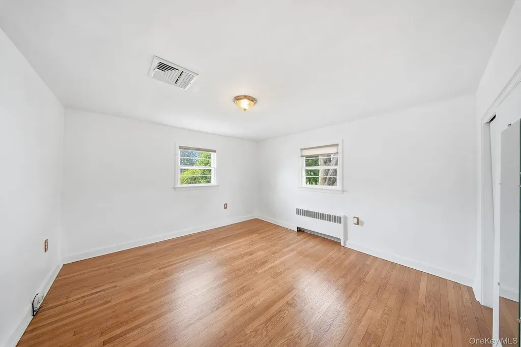 11 5th Avenue Newburgh NY 12550