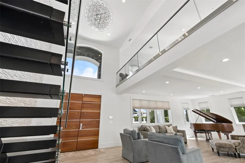31 Shoal Drive West Islip NY 11795