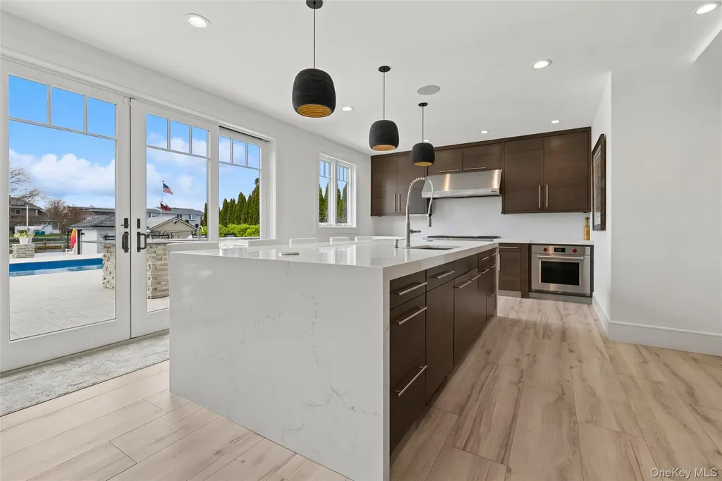 31 Shoal Drive West Islip NY 11795