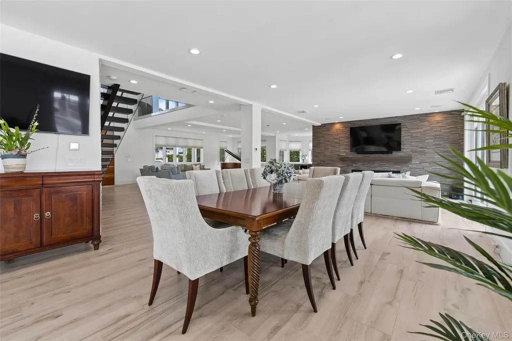 31 Shoal Drive West Islip NY 11795