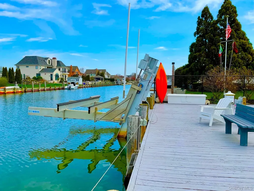 31 Shoal Drive West Islip NY 11795