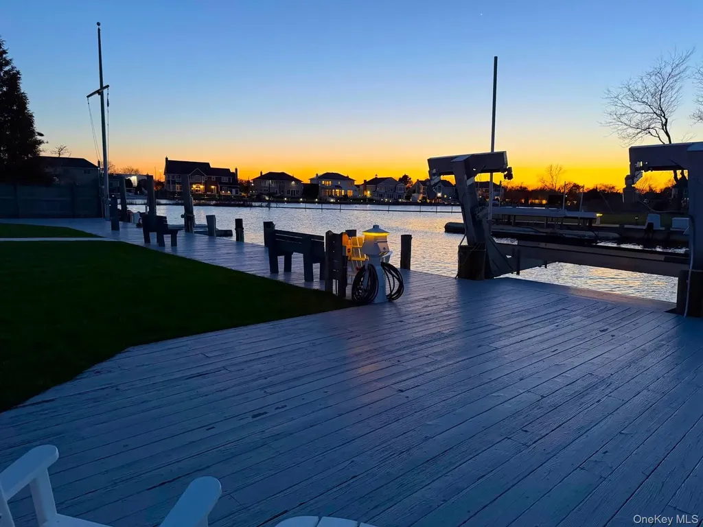 31 Shoal Drive West Islip NY 11795