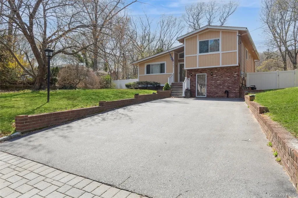 8 Water Road Rocky Point NY 11778