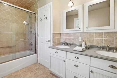 177 Quinn Road Briarcliff Manor NY 10510