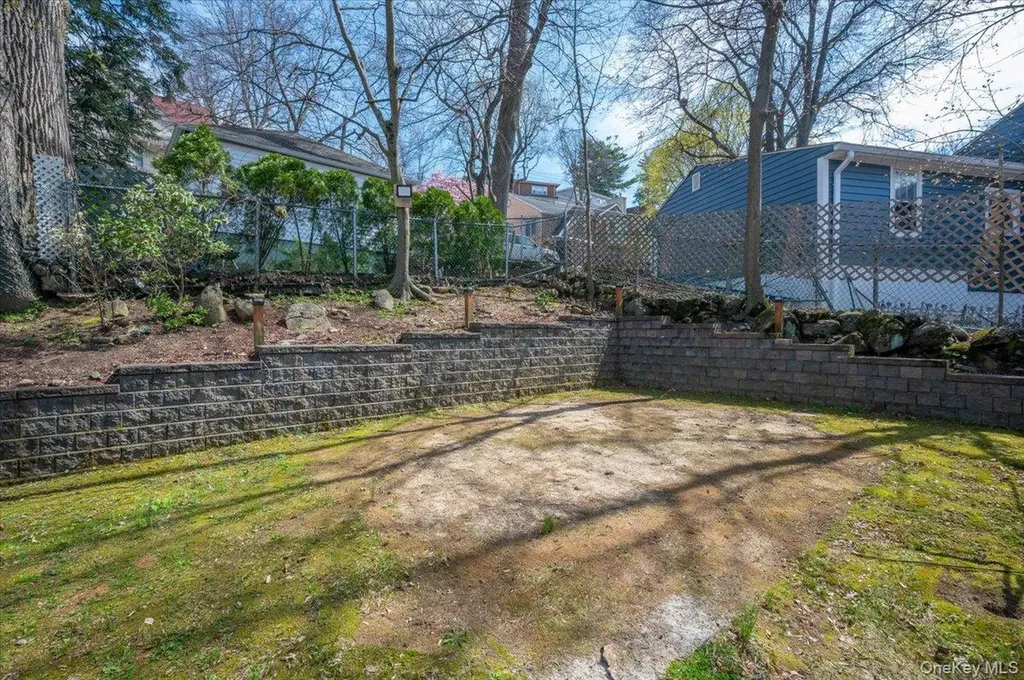 8 Arthur Street Yonkers NY 10701