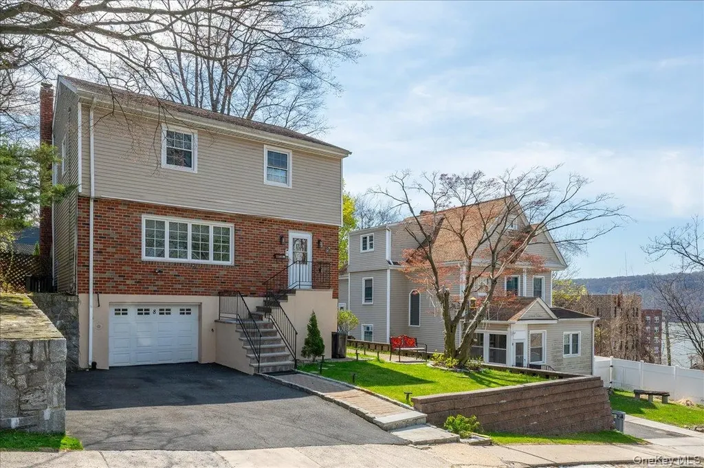 8 Arthur Street Yonkers NY 10701