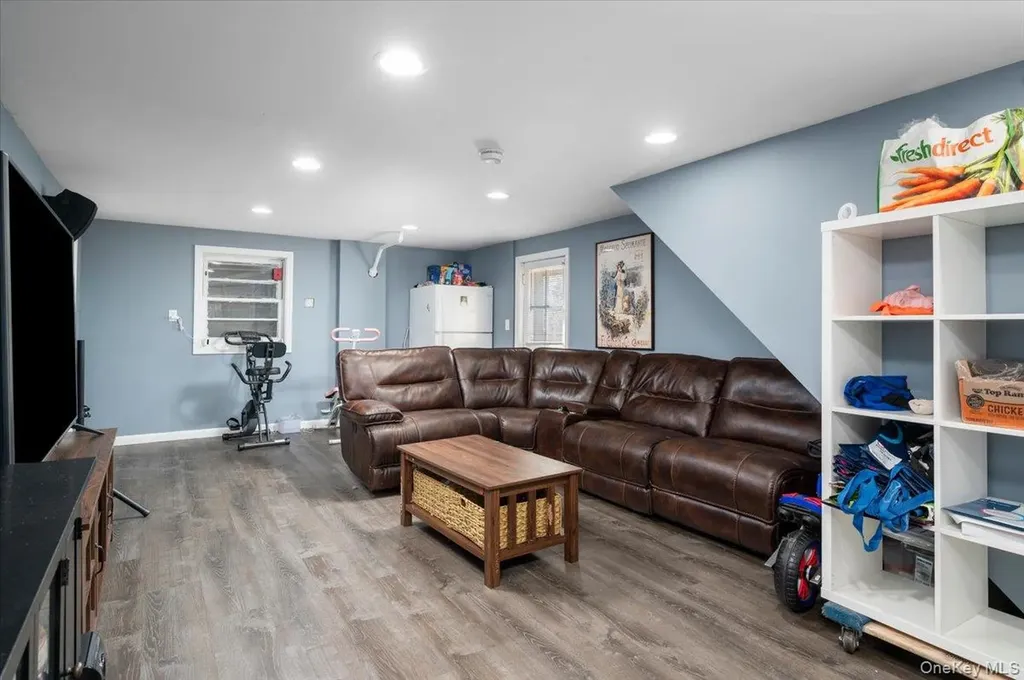 8 Arthur Street Yonkers NY 10701