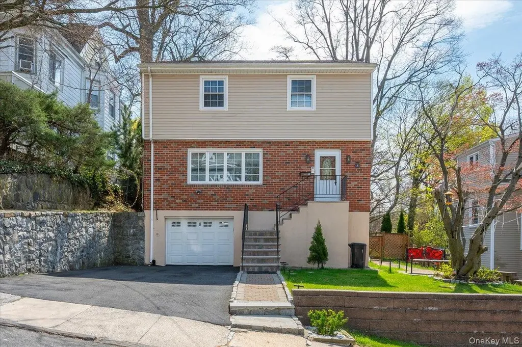8 Arthur Street Yonkers NY 10701