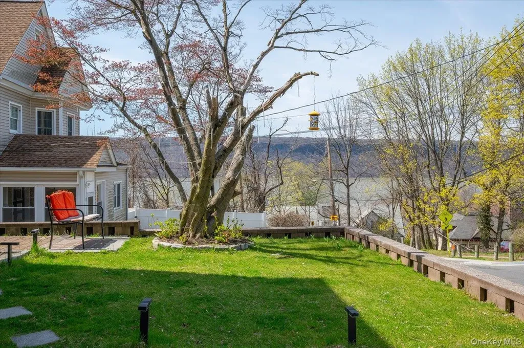 8 Arthur Street Yonkers NY 10701