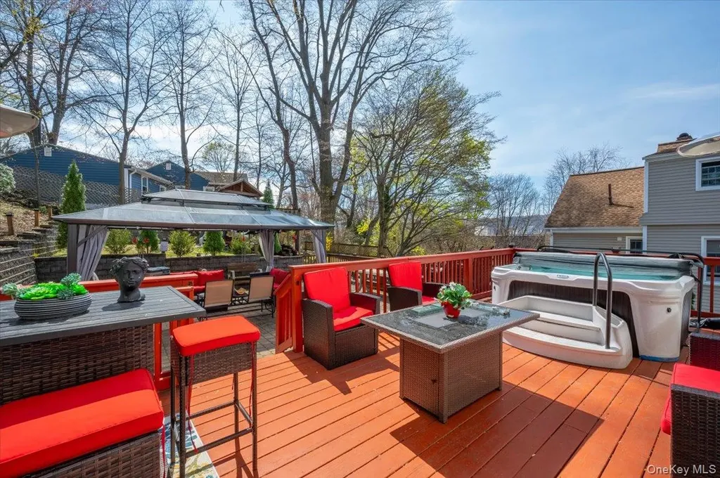 8 Arthur Street Yonkers NY 10701