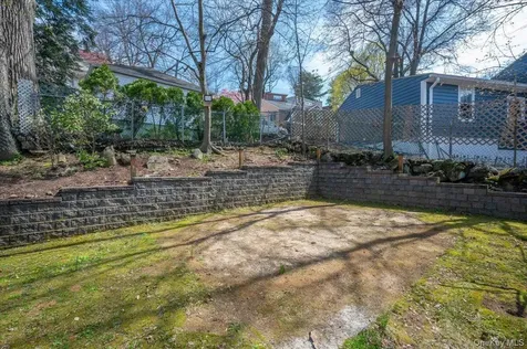 8 Arthur Street Yonkers NY 10701