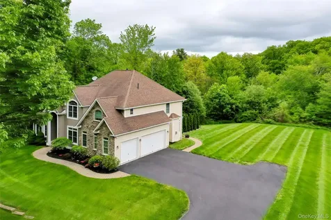 66 Carol Lane Poughquag NY 12570