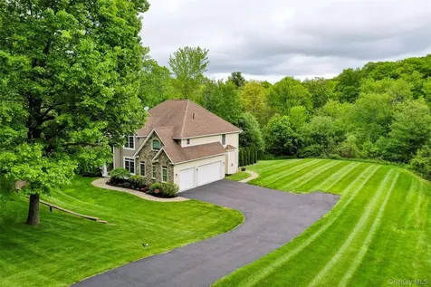66 Carol Lane Poughquag NY 12570