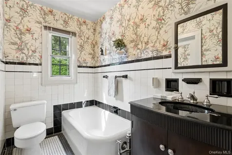 51 Vine Road Larchmont NY 10538