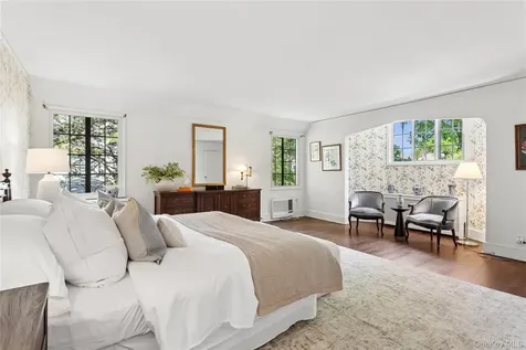 51 Vine Road Larchmont NY 10538