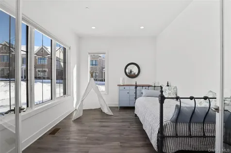 2 Dewitt Drive Chappaqua NY 10514