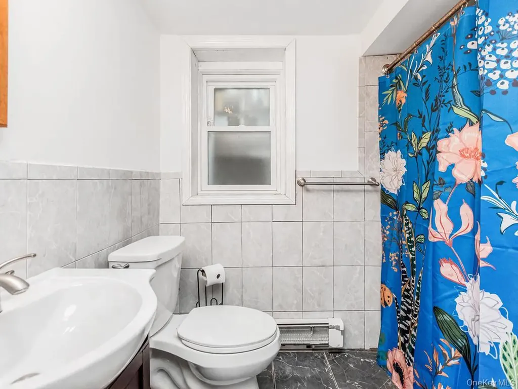3324 Barker Avenue Bronx NY 10467