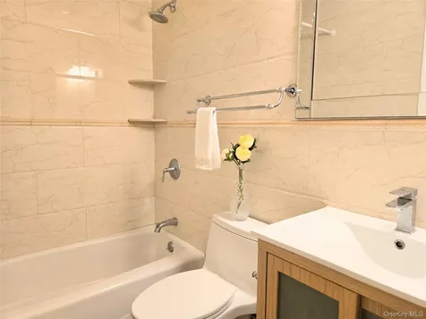 2585 Farsund Drive Yorktown Heights NY 10598