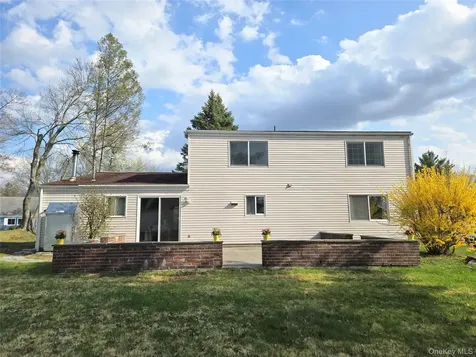 2585 Farsund Drive Yorktown Heights NY 10598
