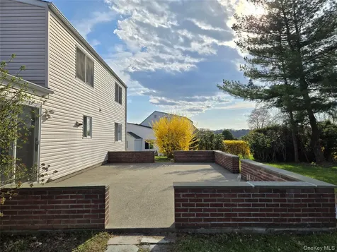 2585 Farsund Drive Yorktown Heights NY 10598