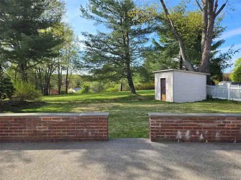 2585 Farsund Drive Yorktown Heights NY 10598
