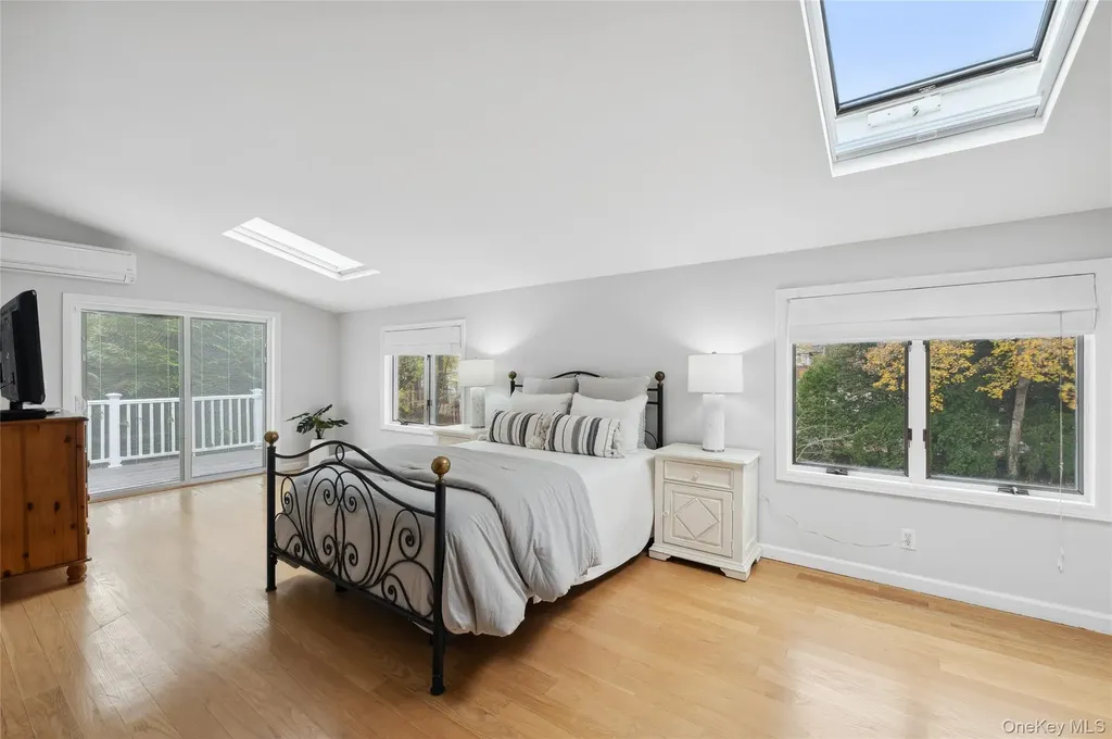 59 Lockitt Drive Riverhead NY 11901