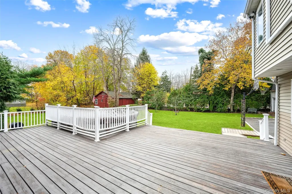59 Lockitt Drive Riverhead NY 11901
