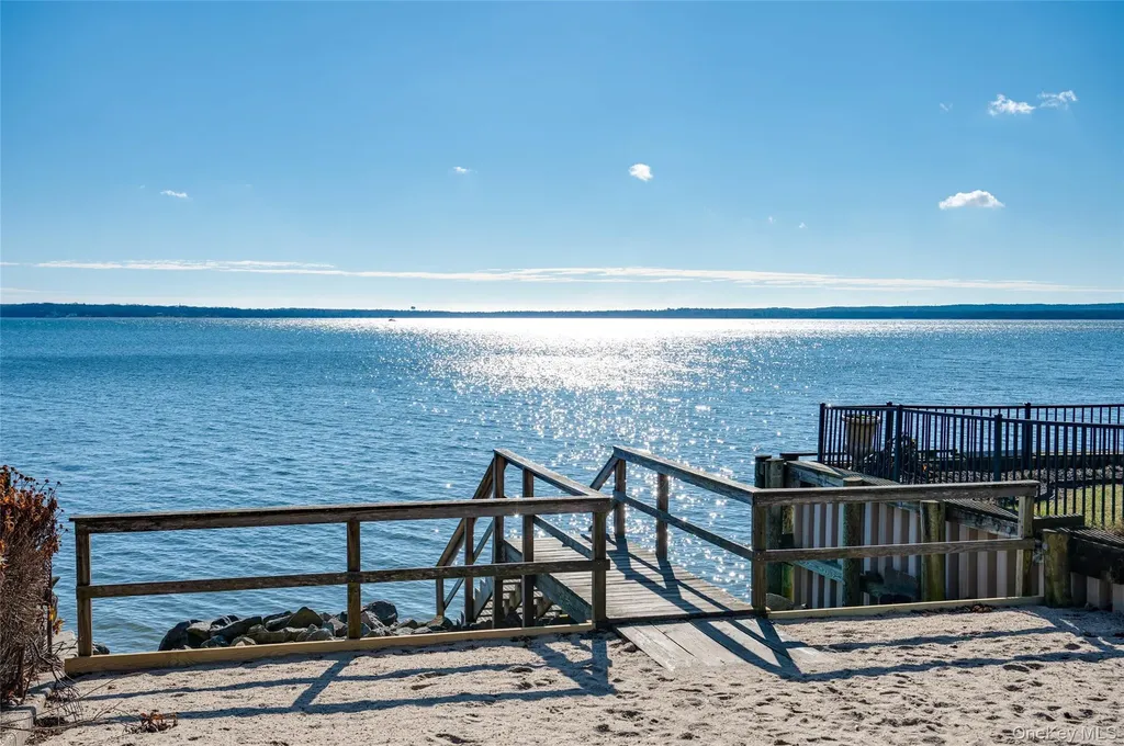 59 Lockitt Drive Riverhead NY 11901