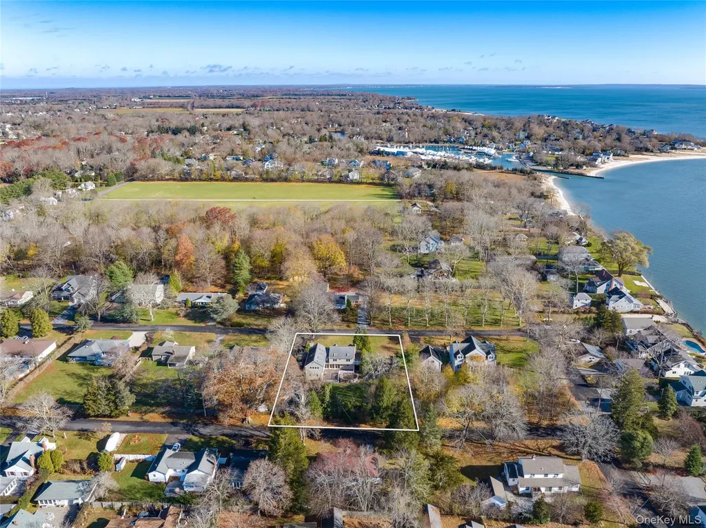 59 Lockitt Drive Riverhead NY 11901