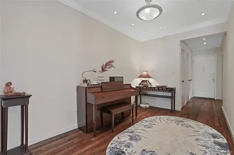 101 Old Mamaroneck Road White Plains NY 10605