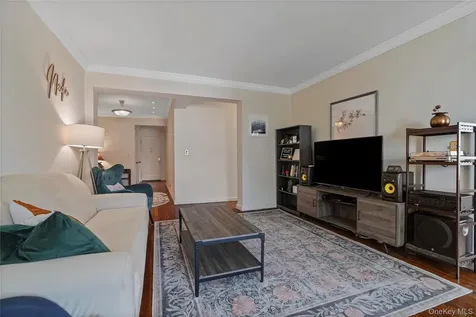 101 Old Mamaroneck Road White Plains NY 10605