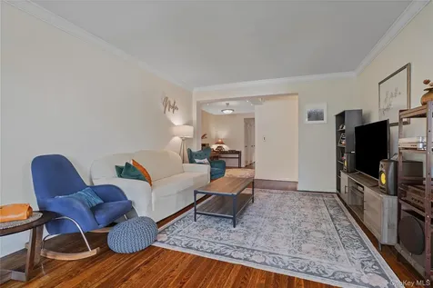 101 Old Mamaroneck Road White Plains NY 10605