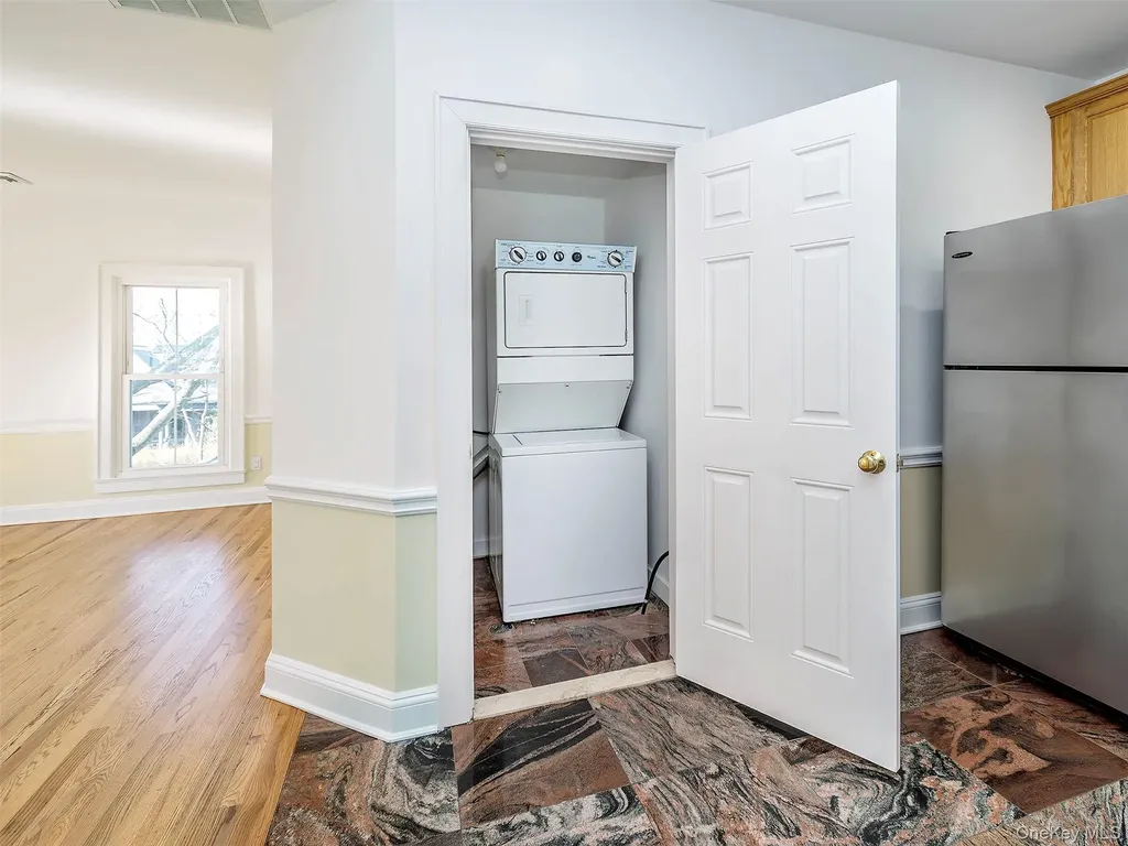 26 Summit Avenue Sea Cliff NY 11579