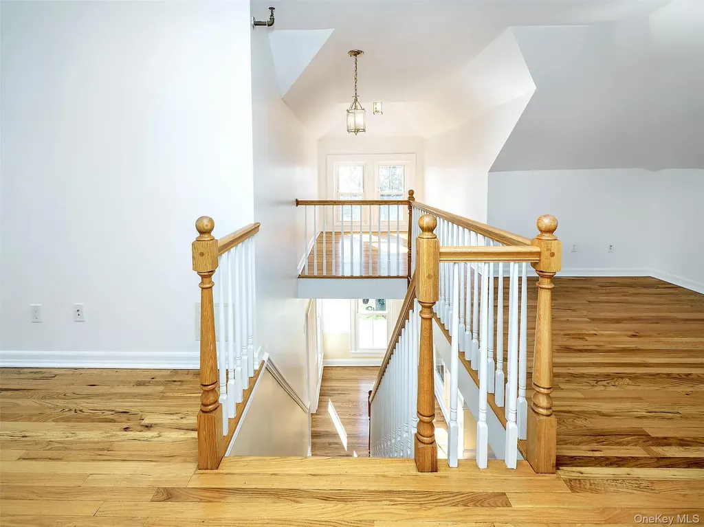 26 Summit Avenue Sea Cliff NY 11579