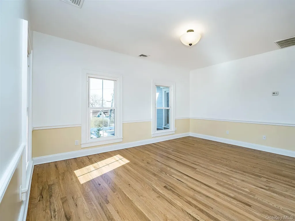 26 Summit Avenue Sea Cliff NY 11579