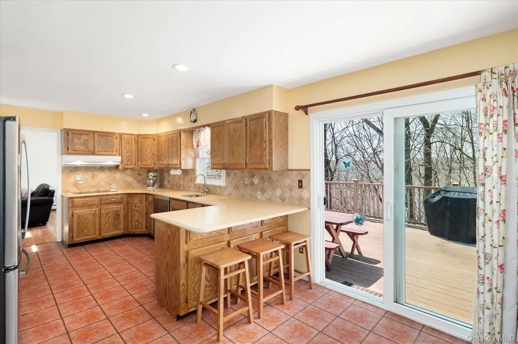 27 David Road Somers NY 10589