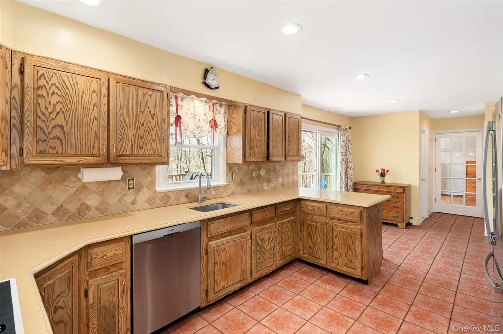 27 David Road Somers NY 10589