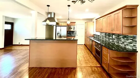 69-83 113th Street Forest Hills NY 11375