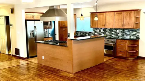 69-83 113th Street Forest Hills NY 11375