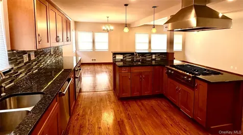 69-83 113th Street Forest Hills NY 11375