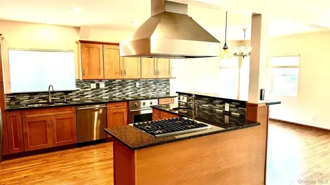 69-83 113th Street Forest Hills NY 11375