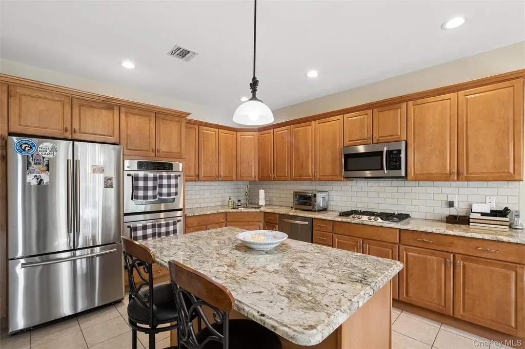 161 Brattle Circle Melville NY 11747